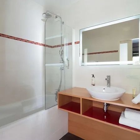 Hotell Western De La Regate-erdre 4*